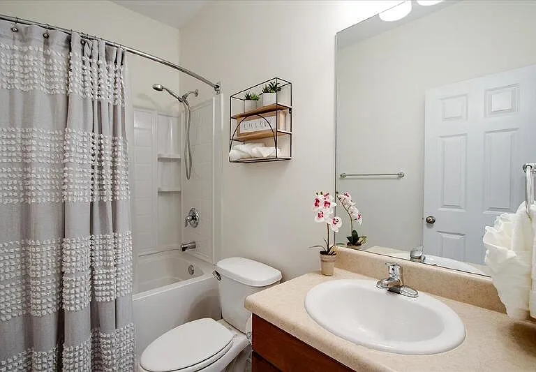 11 Summer Lake Way — Photo 16