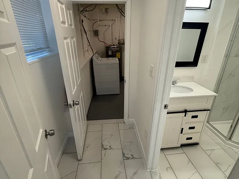 20 E Read St — Photo 6