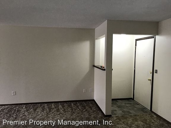 2nd image of 310 SE 161st Ave