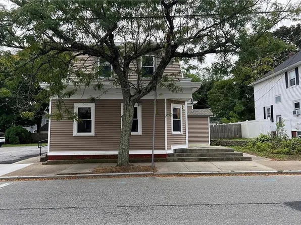 9 Turner Ave Floor 2, Riverside, RI 02915