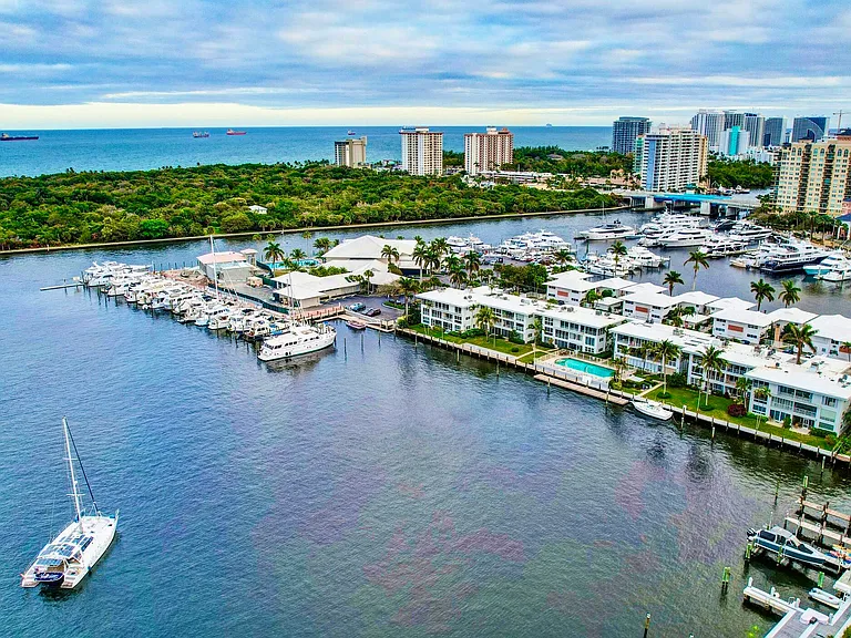 2727 Yacht Club Blvd #2A — Photo 61