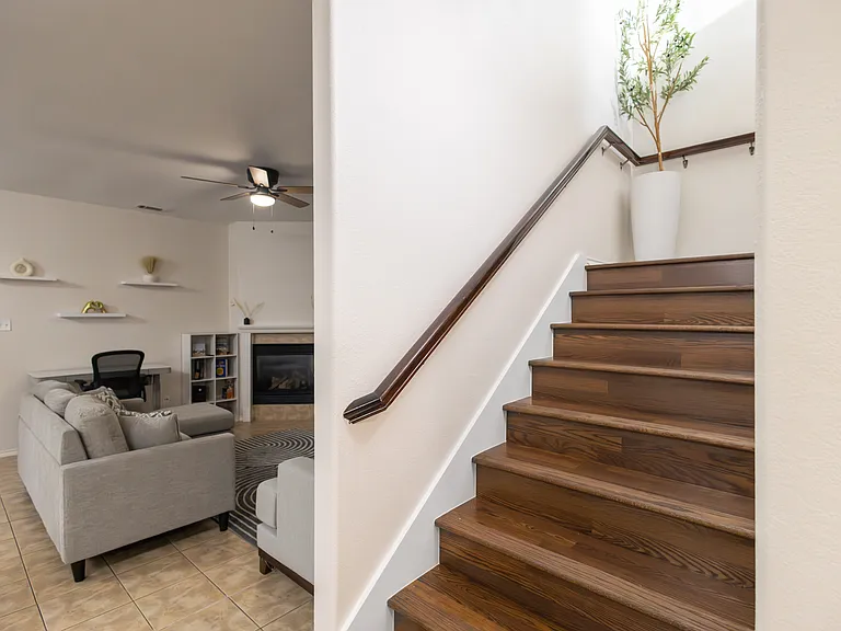 154 Castleridge Dr #B — Photo 39