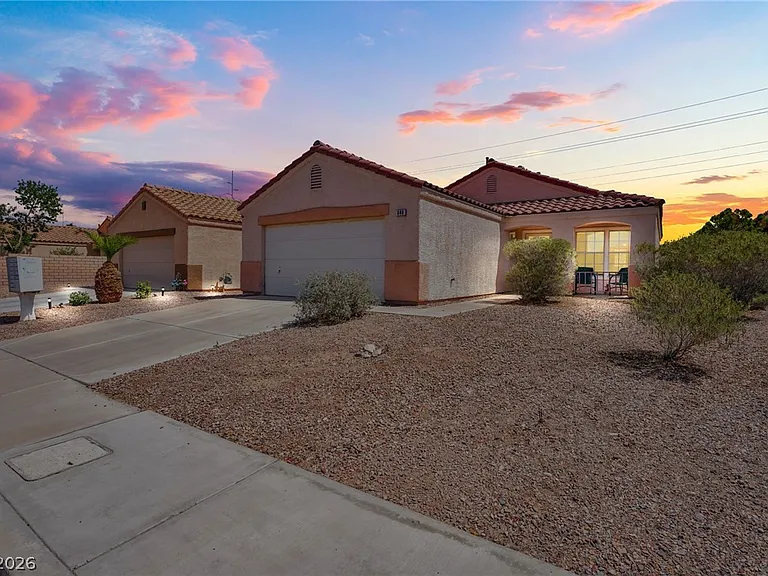 848 Angelus Oaks Dr — Photo 1