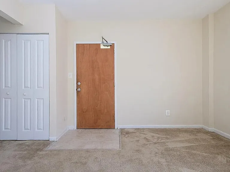 219 S Payne St #201 — Photo 6