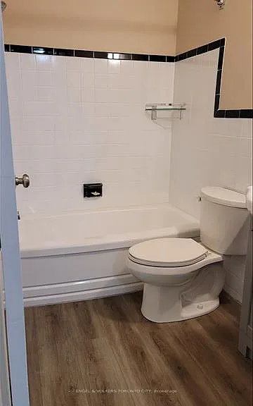 416 E 42nd St #208 — Photo 14