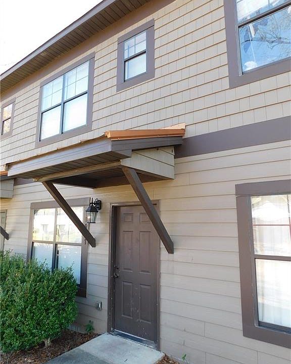 1st image of 1907 6th Ave #2