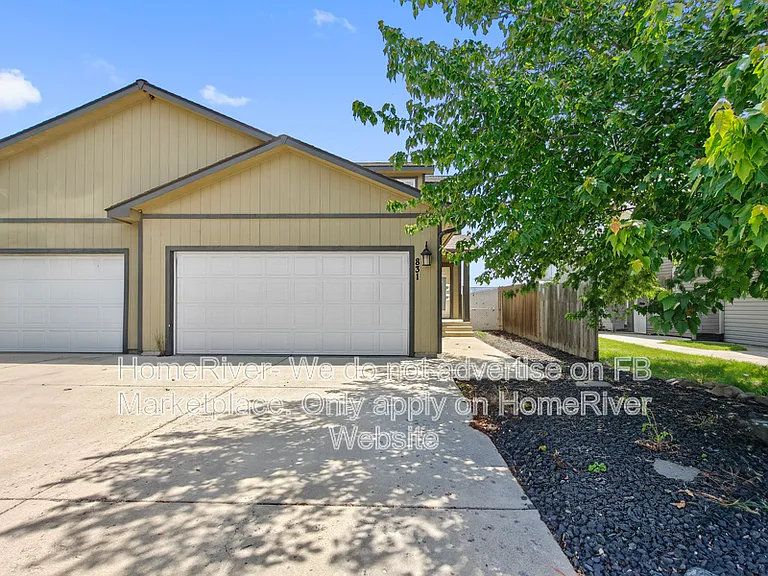 831 S Avalon St — Photo 18