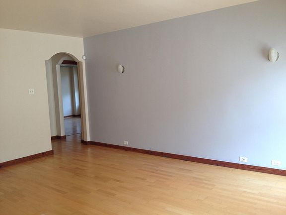 5th image of 5400 S Harper Ave Unit 202