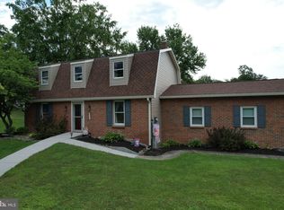 5711 Cloverdale Rd, Harrisburg, PA 17112