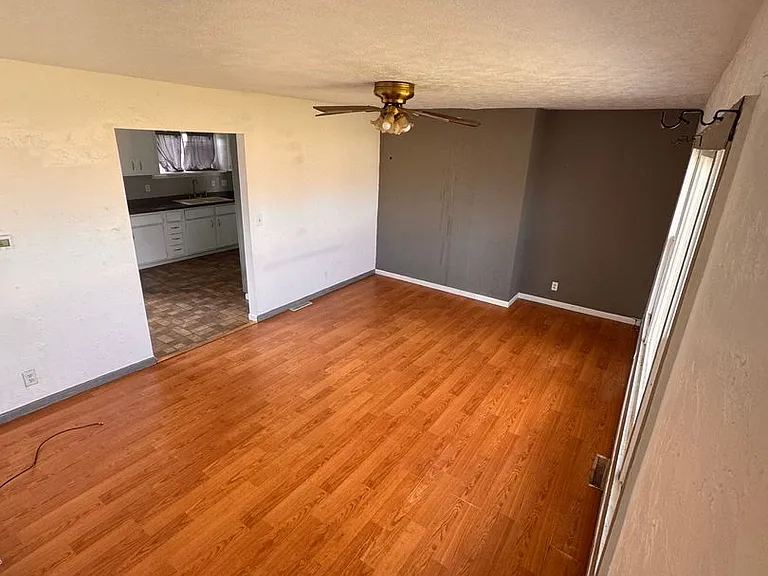 10042 Helena Dr — Photo 11