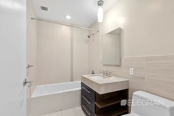 Rented by (Legacy) Elegran | media 16