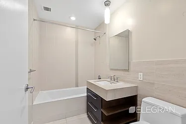 Rented by (Legacy) Elegran