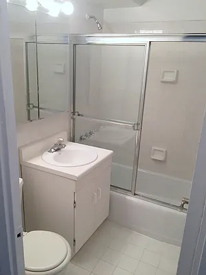 Rented by Carlyle Property Management | media 14