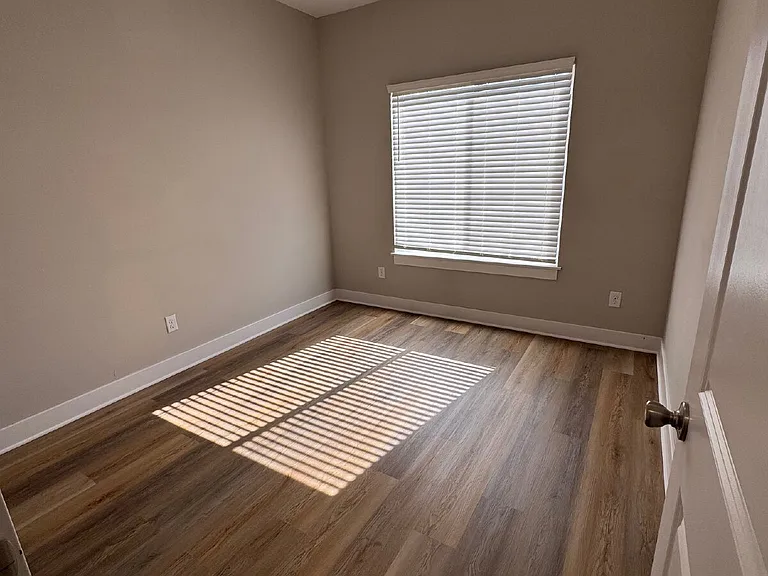 5242 N Cypress Cir — Photo 5