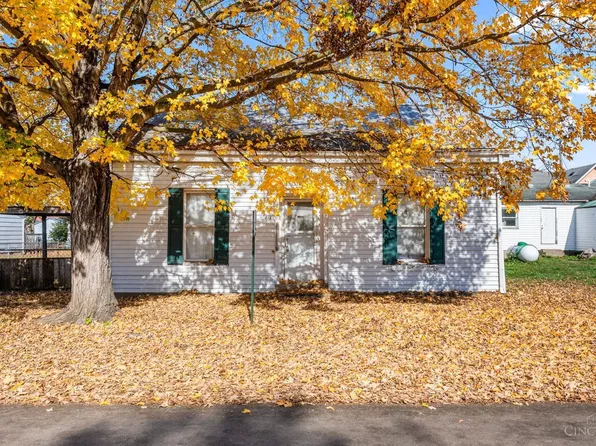 212 E 2nd St, Bainbridge, OH 45612