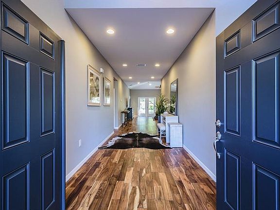 3rd image of 9 Citrus Dr
