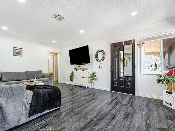 3rd image of 14813 Jeremie St