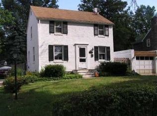 1512 W Wynnewood Rd, Ardmore, PA 19003