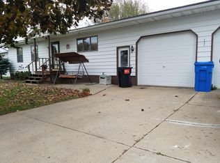 205 S 1st St, Lewiston, MN 55952