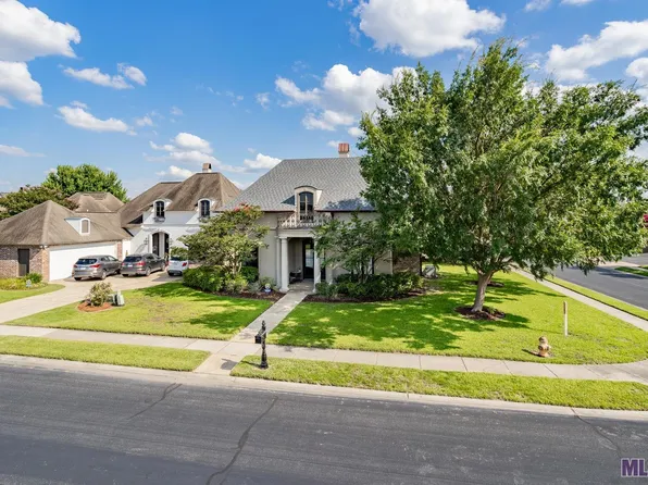 10928 Shoreline Dr, Baton Rouge, LA 70809