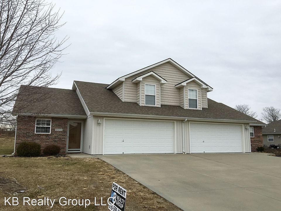 1st image of 1114 NW Willow Dr