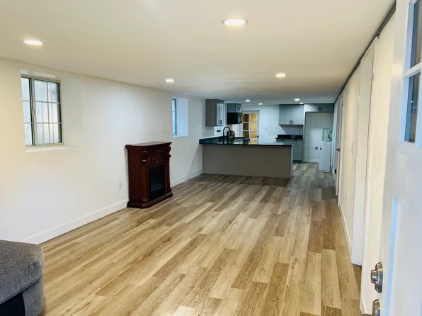 308 6th St #B, West Sacramento, CA 95605