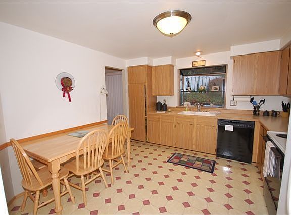 3rd image of 1901 24th St NW