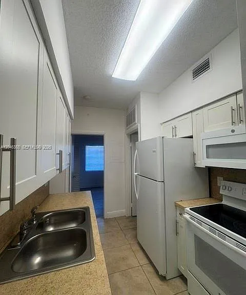 18336 NW 68th Ave #C — Photo 2