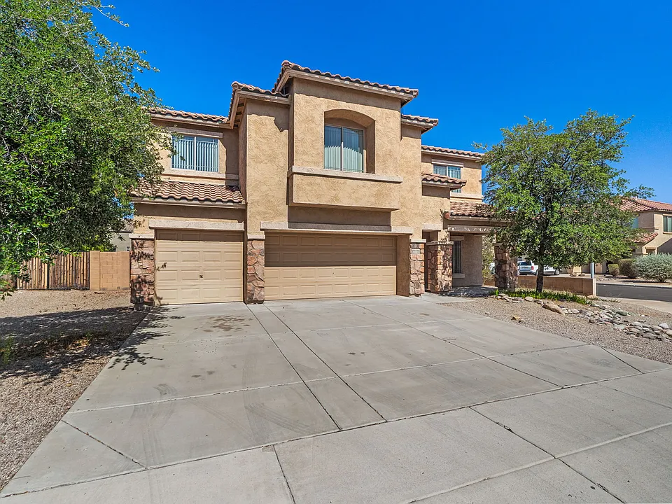 2007 N 94th Ln