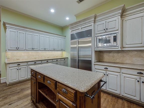5th image of 5727 Wortham Ln