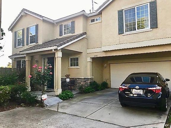 2nd image of 4494 Helens Oaks Cir