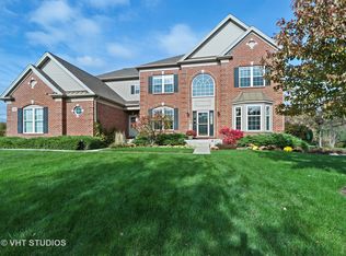 5380 Notting Hill Rd, Gurnee, IL 60031