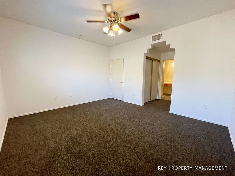 2110 N Los Feliz St #1074 — Photo 14