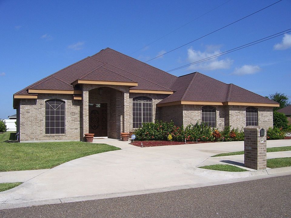 1st image of 2713 Greenbriar Dr