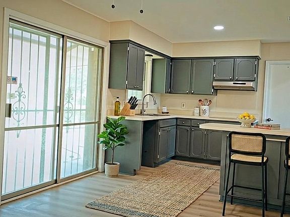 5th image of 4810 Wycliff Dr
