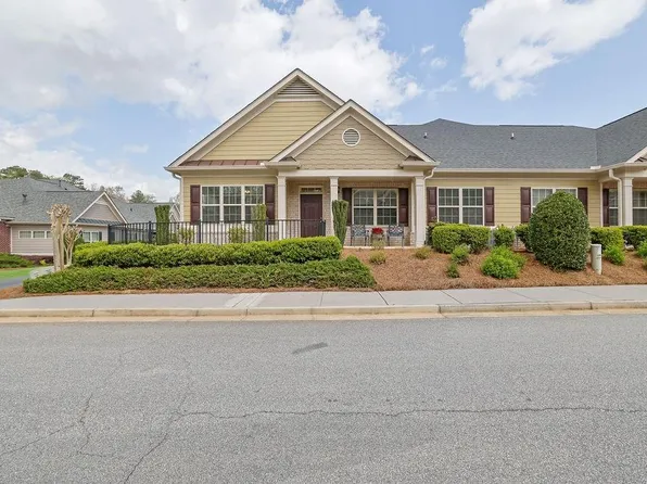 241 Orchards Cir, Woodstock, GA 30188