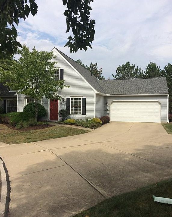 1st image of 19144 Wheelers Ln #136
