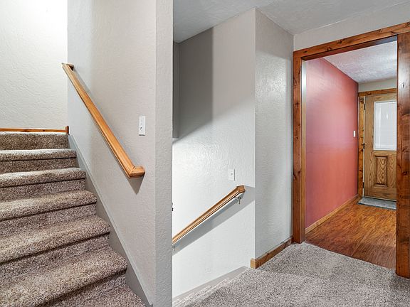 5th image of 8406 E South Riverway Ave