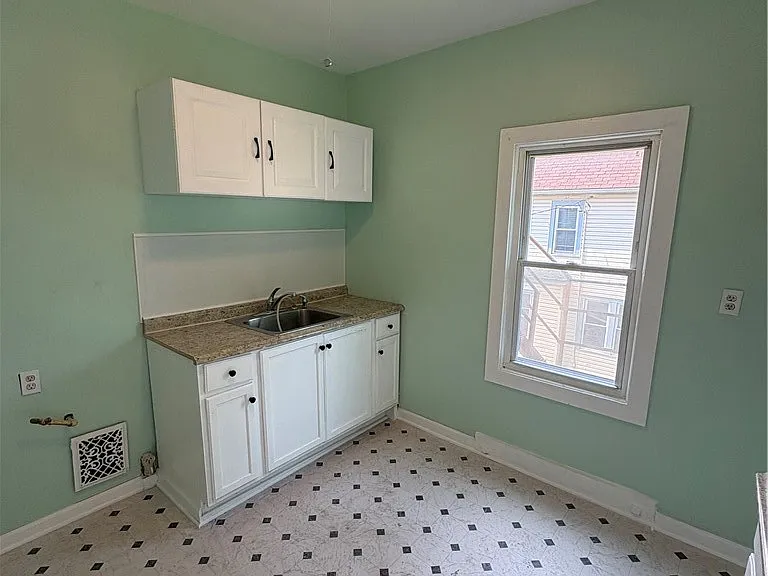 233 Laird Ave #2 — Photo 3