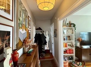 10 Eustis St #4R, Cambridge, MA 02140