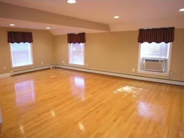 180 S Main St #3, Randolph, MA 02368