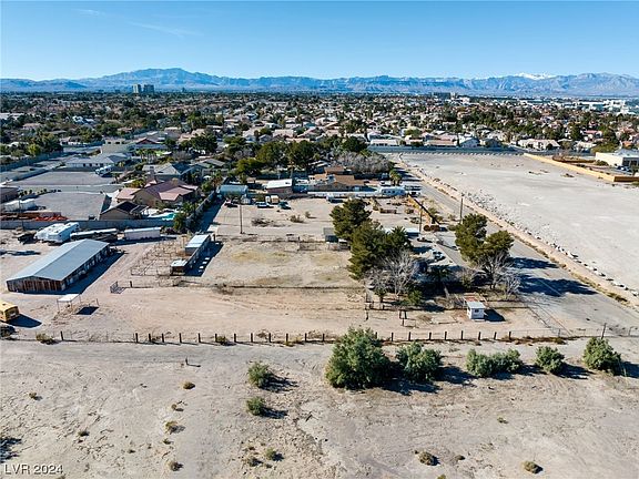 4th image of 1121 Sur Este Ave