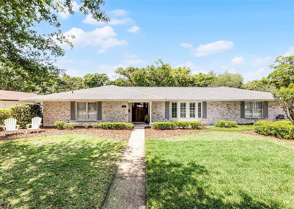 1st image of 901 Golfside Dr