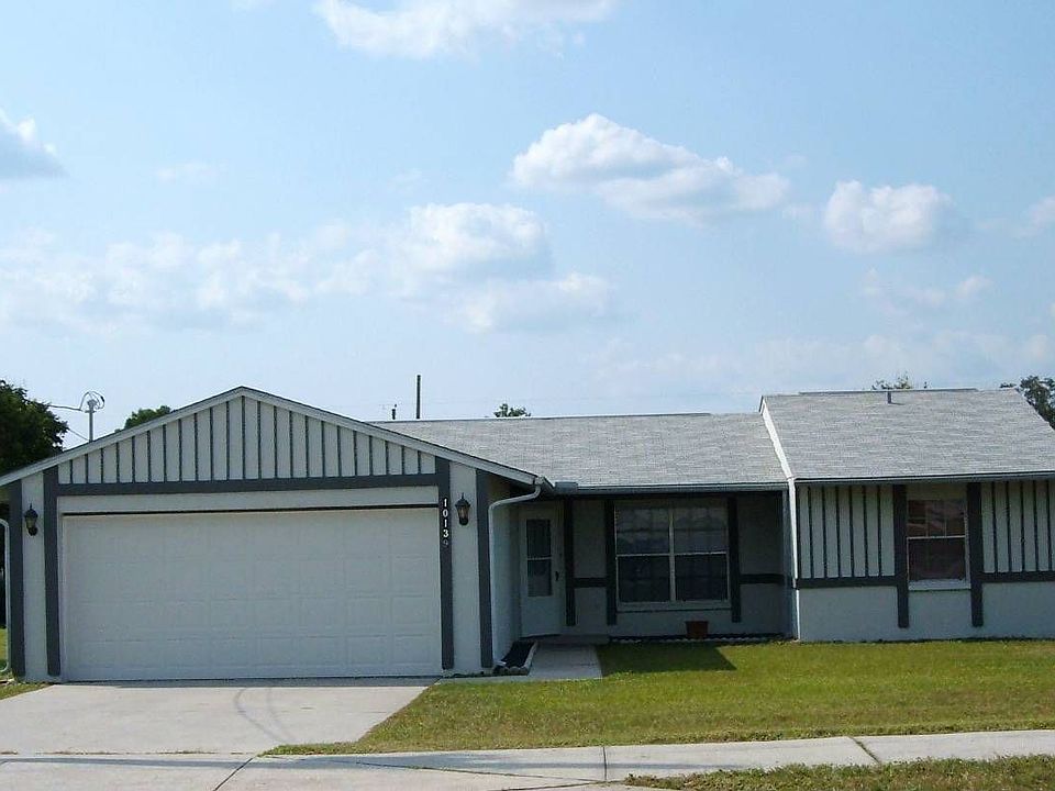 Furnished 3 bedroom Pool Home