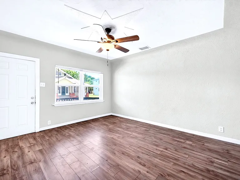 1716 E Columbus Dr #A — Photo 33
