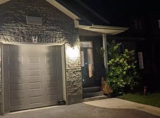 2033 Swanfield St #1A, Kingston, ON K7M0A8