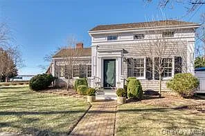 1800 Village Ln — Photo 12