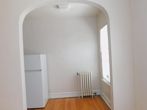 3rd image of 1247 Elmwood Ave #114-1F