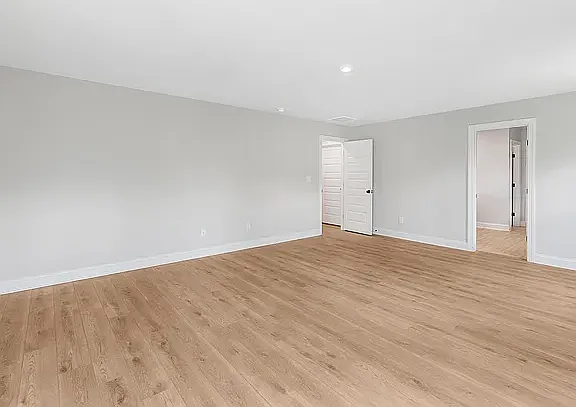 4 bed, 3050 sqft, $3,000 — Photo 3