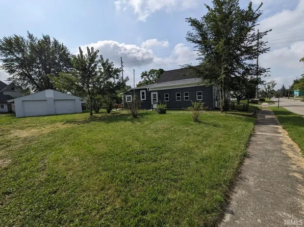 219 S Cherry St, Hartford City, IN 47348